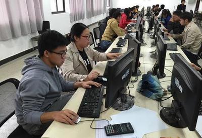 最適合貧困生報考的4個大學專業，就業前景廣闊，薪資優厚